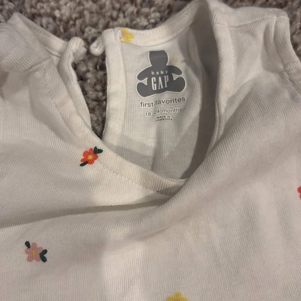 Baby GAP White Floral Baby Outfit 18-24M